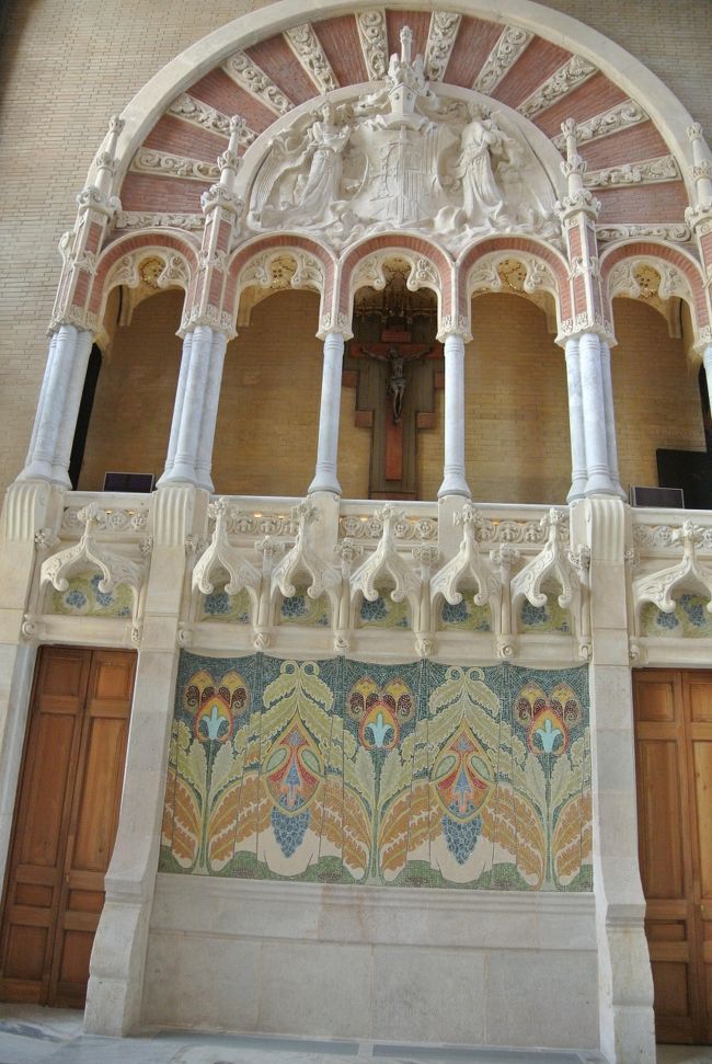 礼拝堂。<br /><br />ゴシック調。