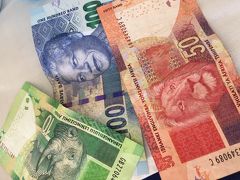 【南アフリカの紙幣】

南アフリカの紙幣。色鮮やかで本当に綺麗です。