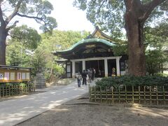 石段を登り､王子神社へ行ってみました。