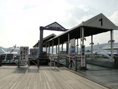 巌流島行の桟橋。