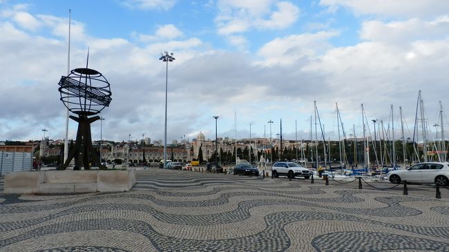 またまたジェロニモス方面へ向かって歩きます。