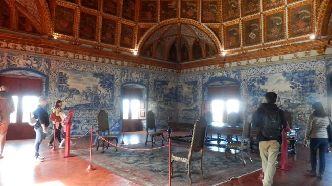 部屋4面にアズレージョが。