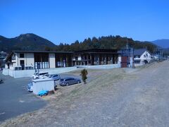 川側から見た　世界遺産熊野本宮館 
