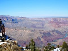 East Rim：Desert View。ヴィレッジから35km。サウスリムの東端。右下にコロラド川が見える