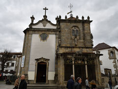 コインブラス礼拝堂．
16世紀に建てられたコインブラ家の付属の礼拝堂とのこと．