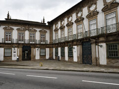 ビスカイニョス博物館．
もとは17世紀の貴族の邸宅，内部にはブラガに関するものが展示されているとのこと．