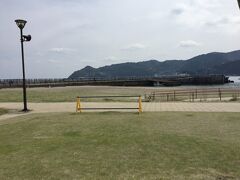 お次は、熱海市 長浜海浜公園で休憩します。