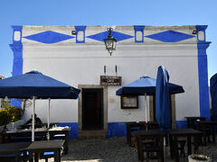 昼食はこちら プリメイロ・デゼンブロ でいただきます．
サン・ペドロ教会のすぐ近くにあります．