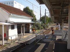 続きまして、ひとつ進んで、弁天橋駅。