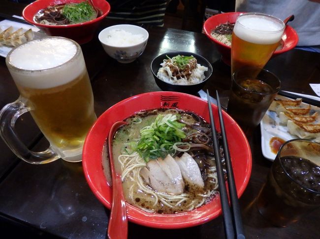 3月28日<br />NH263 16:30-18:25<br /><br />早速腹ごしらえにラーメンを食べます。<br /><br />ビールもうめー