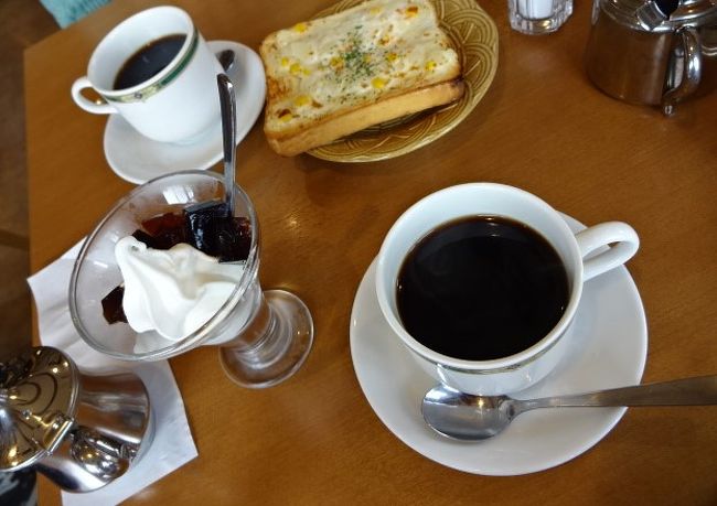 コーヒーを頼むと美味しいアイスが付きます