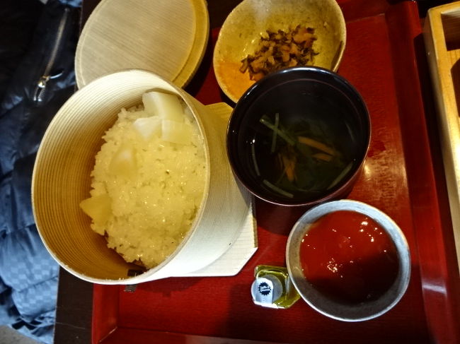 オリーブ油が付いてきてどれにかけてもいいですよとのこと