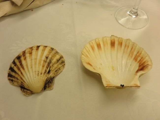 レストランからのお土産はホタテの貝殻