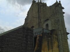 　聖ポール天主堂跡の裏側。
見事に壁と階段のみ残っています。