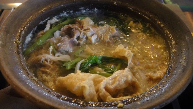 セットには玉子４個が付いていて、肉を溶き卵に絡めて鍋に入れるので、煮込みすぎるとこんな風になります。<br /><br />で……味の方ですが……まぁ、何と申しますか……馴染めない鍋でした。<br /><br />と言うことで本日の旅も終了。明日は旅行８日目。ノープランの１日ですが最後までカンボジア旅行を楽しみたいと思います。続く。