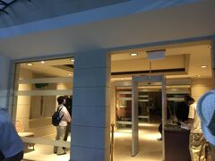 今日の宿泊ホテルです。
なかなか良いホテルです。