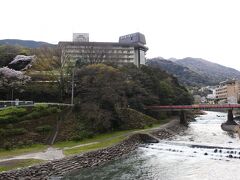 今回の宿は、箱根湯本の湯本富士屋ホテル。およそ、1年と6か月ぶりの宿泊。