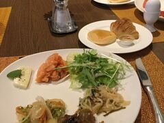 今朝も同じレストランでの朝食です。
毎日少しずつメニューが違うので連泊していても
飽きることがなかったです。

※明日食べようと思ったものがないこともあるので、
食べたいと思ったものはその時に食べましょう！！