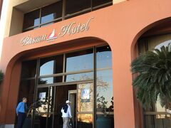 私たちの宿泊ホテルはこちらです。
今日から二泊します。
このホテルもなかなかのもので
ちょうど、エジプトの政府要人が宿泊していて
警備がきつかったです。