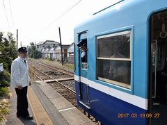 まずは銚子電鉄の名物タブレット交換のシーンを撮影するために笠上黒生駅で下車。