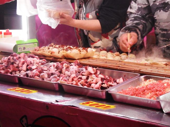 タコは大きかったです。<br />　大きな夜祭のため夜店は多かった。