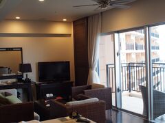 ホテルの部屋はこんな感じです。