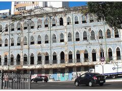 【バイーア州の州都：サルバドール】

歴史的な建物が、腐ってるし...