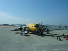 広島空港到着
降機前にムロショットをしました。
画像はこちら、ステルスさんの旅行記から

http://img.4travel.jp/img/tcs/t/pict/src/48/01/45/src_48014559.jpg?1491775420

