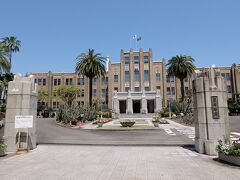 宮崎県庁、東国原知事の時は来庁者が多かったそうです。