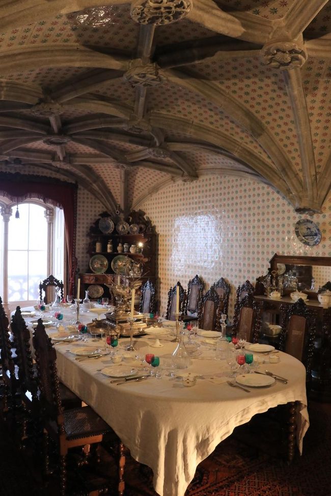 ここは食堂。<br />王様＆王妃が食事をしていたんでしょうね。