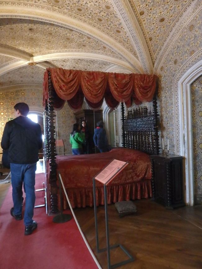 寝心地が良さそうなベッド。