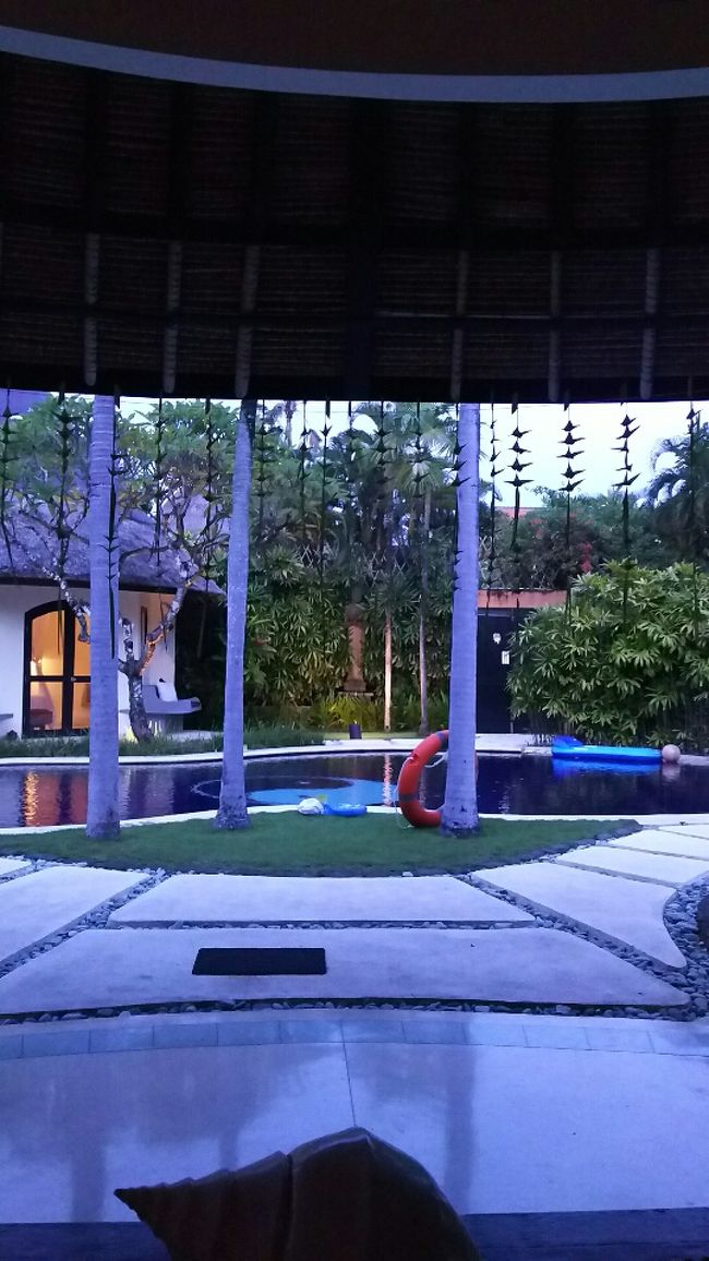 ３日目の朝。<br />清々しい空気です。離れのバアバも起きている様子。