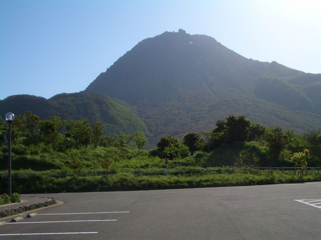 稲嶺盛吉 希少珍品 ちぶぐぁ(小さなぐい呑み) 雲仙普賢岳灰使用 穂高隆児 面取雪持ぐい呑 HDKGN091 – 白白庵（PAKUPAKUAN）