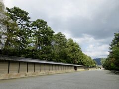 京都御所はとにかく広い
