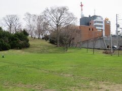 ＨＴＢより坂を下った場所にある
平岸高台公園に来ました。

テレビ番組「水曜どうでしょう」の聖地です。
その①
