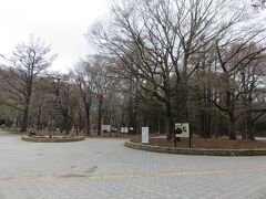 公園の入り口。

札幌で、春になるまでは
もうちょっと時間が必要みたいです。

