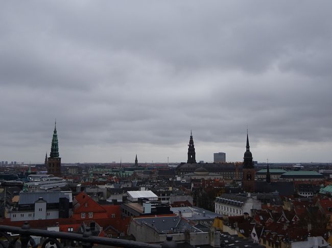 でも、残念ながら曇天なので眺めは今一つ。