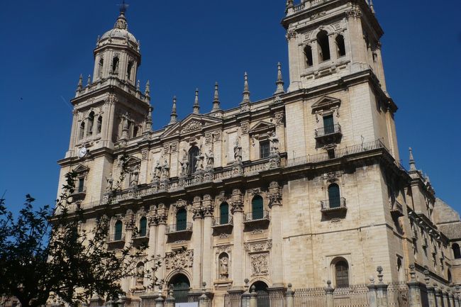 ハエンにて。<br />カテドラル。