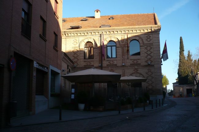 日中は、人だかりの街も、<br />早朝だと・・・。<br />なんだか贅沢だわ～。