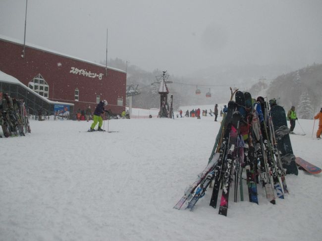札幌駅を9時のバスに乗ってきました。<br />天気は雪。だけど風はさほどなく何とかなるかな。<br /><br />