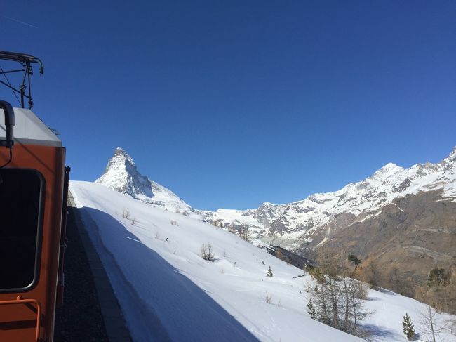 ４月上旬ということもあり、村に雪はありませんでしたが、しばらくすると一面白銀の世界です。