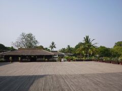Thiripyitsaya Sanctuary Resortで宿泊です。