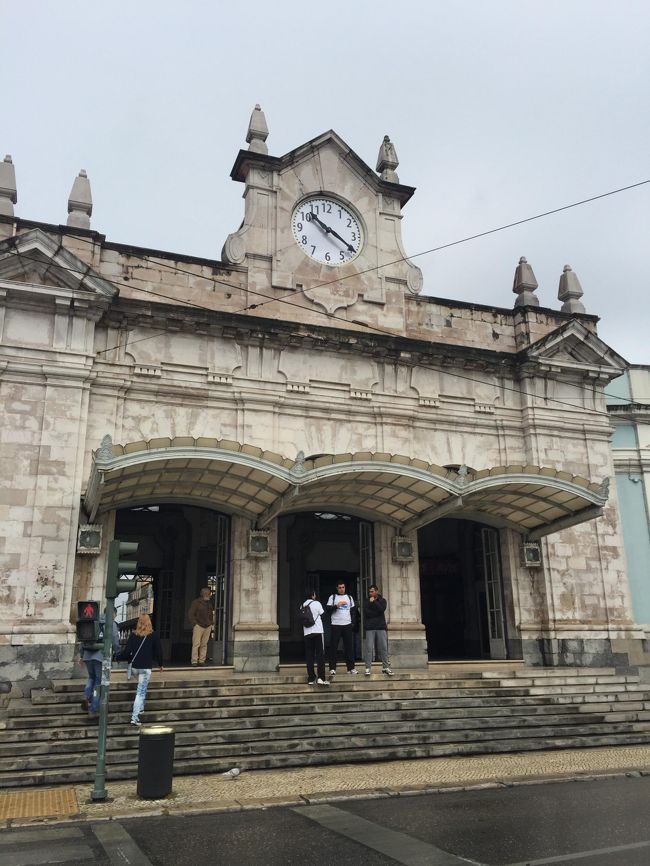 駅舎。ホテルは駅から徒歩で２～3分の所にあるホテル オスロにしました。とりあえず荷物を預けて出かけます。<br />