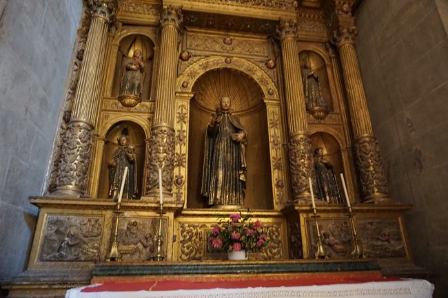 これが　鹿児島から来た　イエズス会の洗礼名　ベルナルドのお墓らしです。<br />お顔が日本人のようですので。