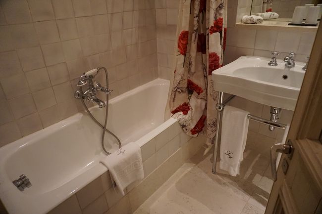 バスタブ完備。