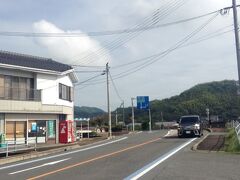 向島まで来ると、ブルーラインの「尾道まで●km」表示もそろそろ終点が見えてくる。