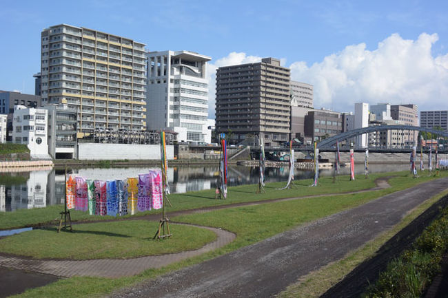 その上流では、“第33回ぬまづこいのぼりフェスティバル”を開催していました。