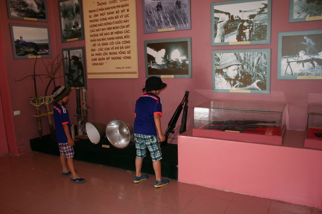 地雷で被害にあった人の写真のなかに、不謹慎ですが、サッカーの長友選手に似ている人を見つけた。<br /><br />流石にその理由で、写真は撮るのはどうかと思ったので、やめておいた。