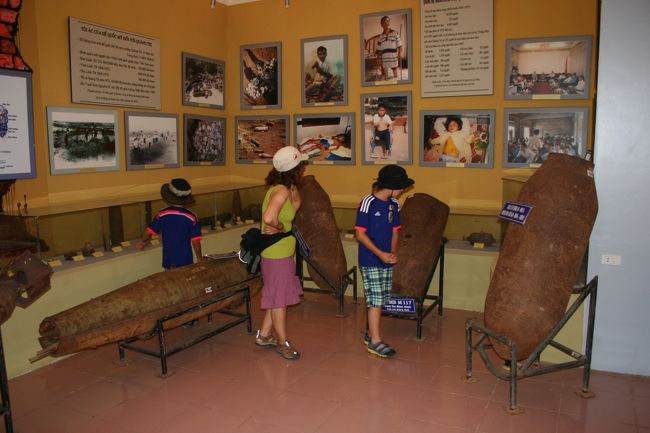 これでも、かなり減らしたのだが、展示物の画像が続きますです。