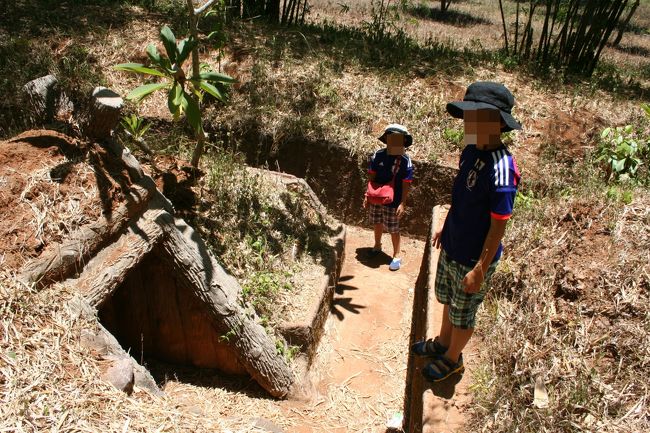 外の通路に繋がる出入り口。<br />ここからは入場出来ない。